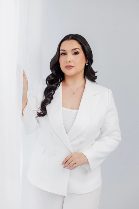 Karine Santos, CEO e maquiadora do Mariée Salon Beauty